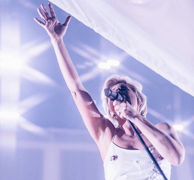 tickets for Robyn’s North American tour on sale