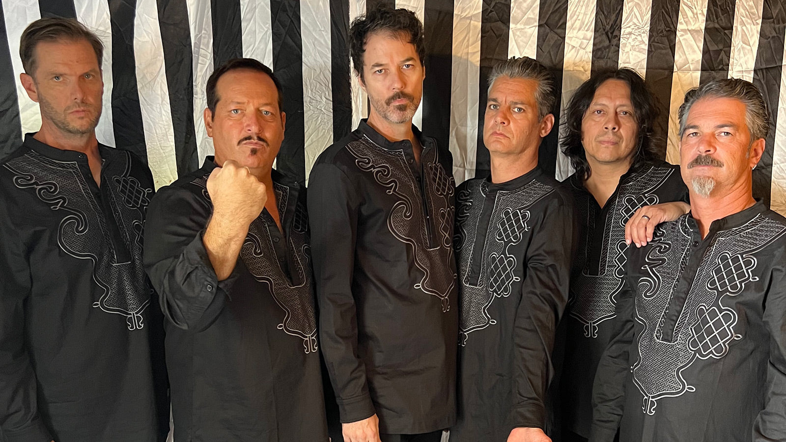 Rocket From The Crypt unearth early ‘Scream Dracula Scream’ tapes for new release, announce shows (BV presale for NYC)