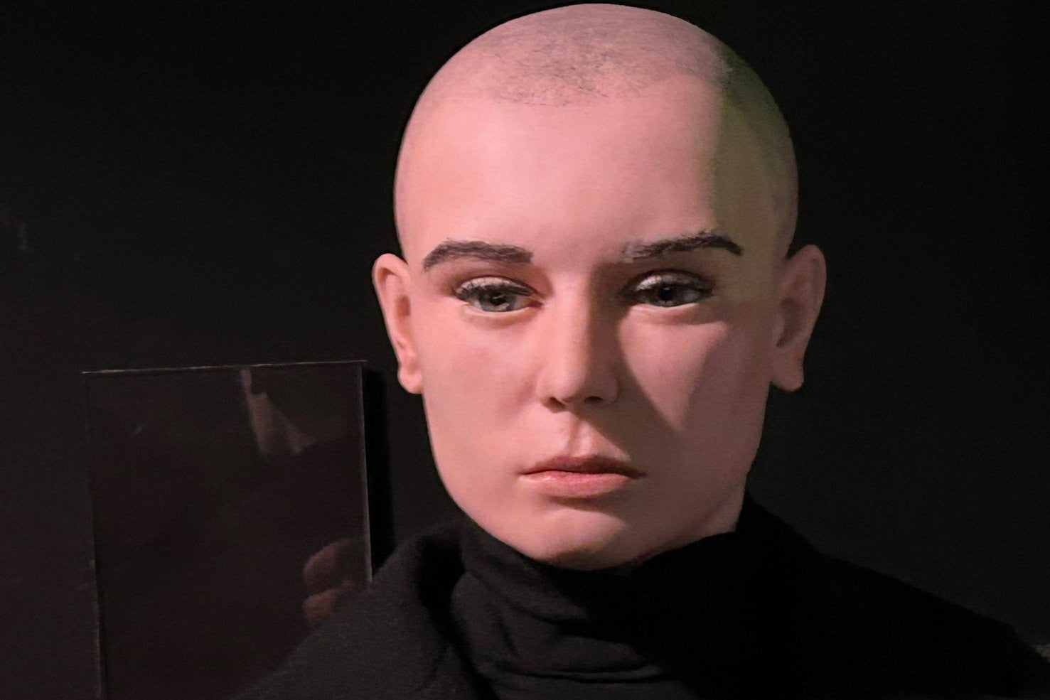 Dublin museum apologizes & pulls “hideous” Sinéad O’Connor wax figure following outcry