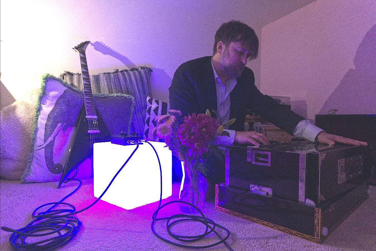 Six Organs of Admittance preps new album, shares “All That They Left You”