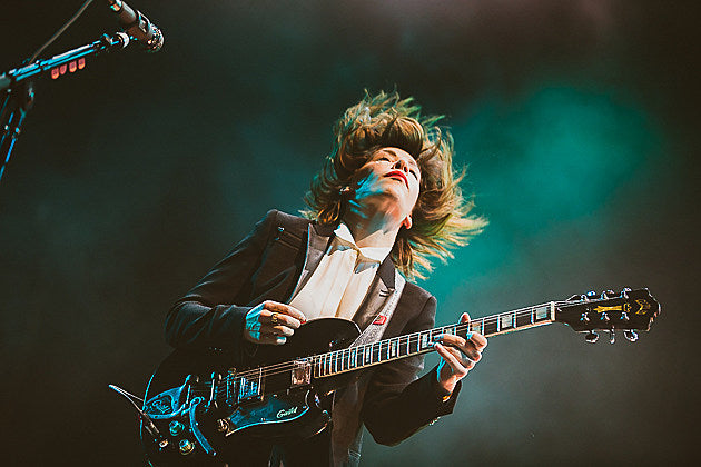 Sleater-Kinney announce tour, including FIVE NYC shows (Market Hotel, MHOW, Irving, T5, Kings) (tix on sale)
