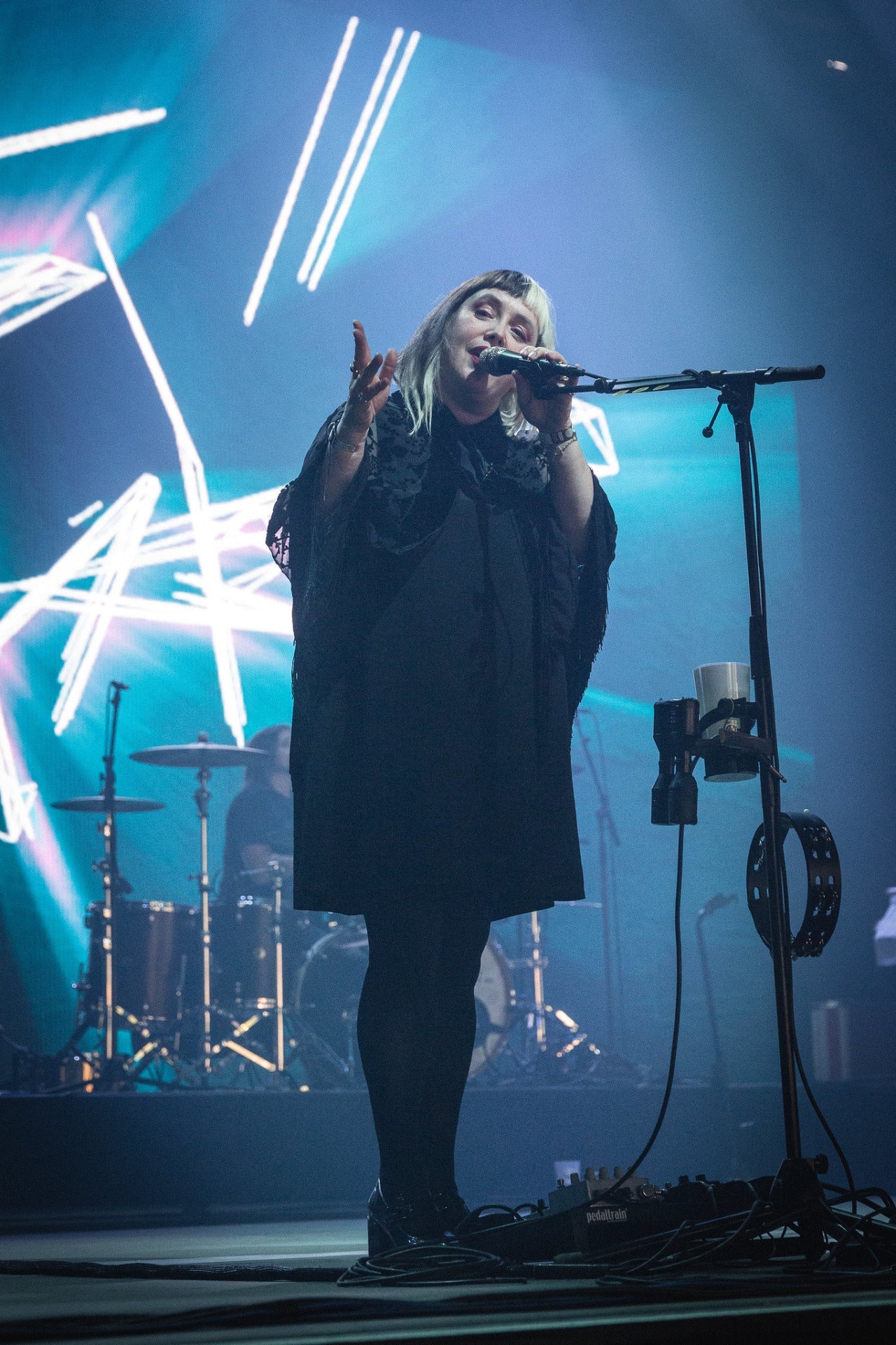 Slowdive tap Daniel Avery and Grouper for “Kisses” remixes (listen)