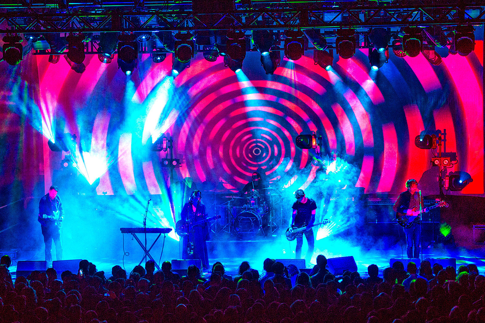 listen to new Slowdive bonus track “30th June” + setlist from Brooklyn Steel night 2