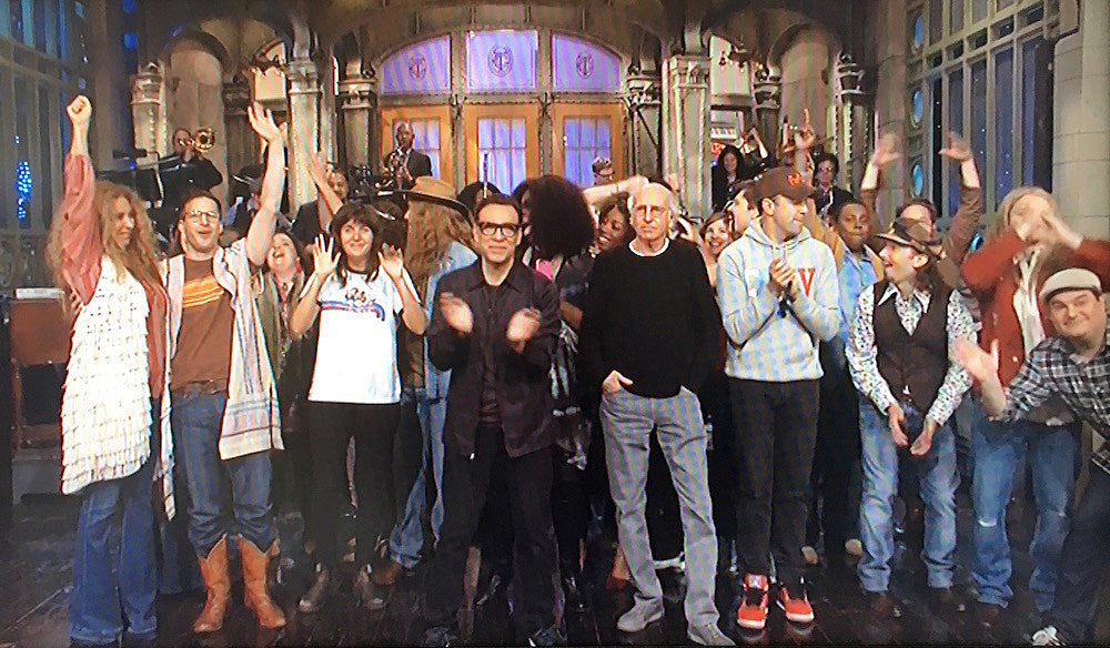watch Courtney Barnett play the guest-filled ‘SNL’ season finale (and teach Bobby Moynihan some Australian slang)