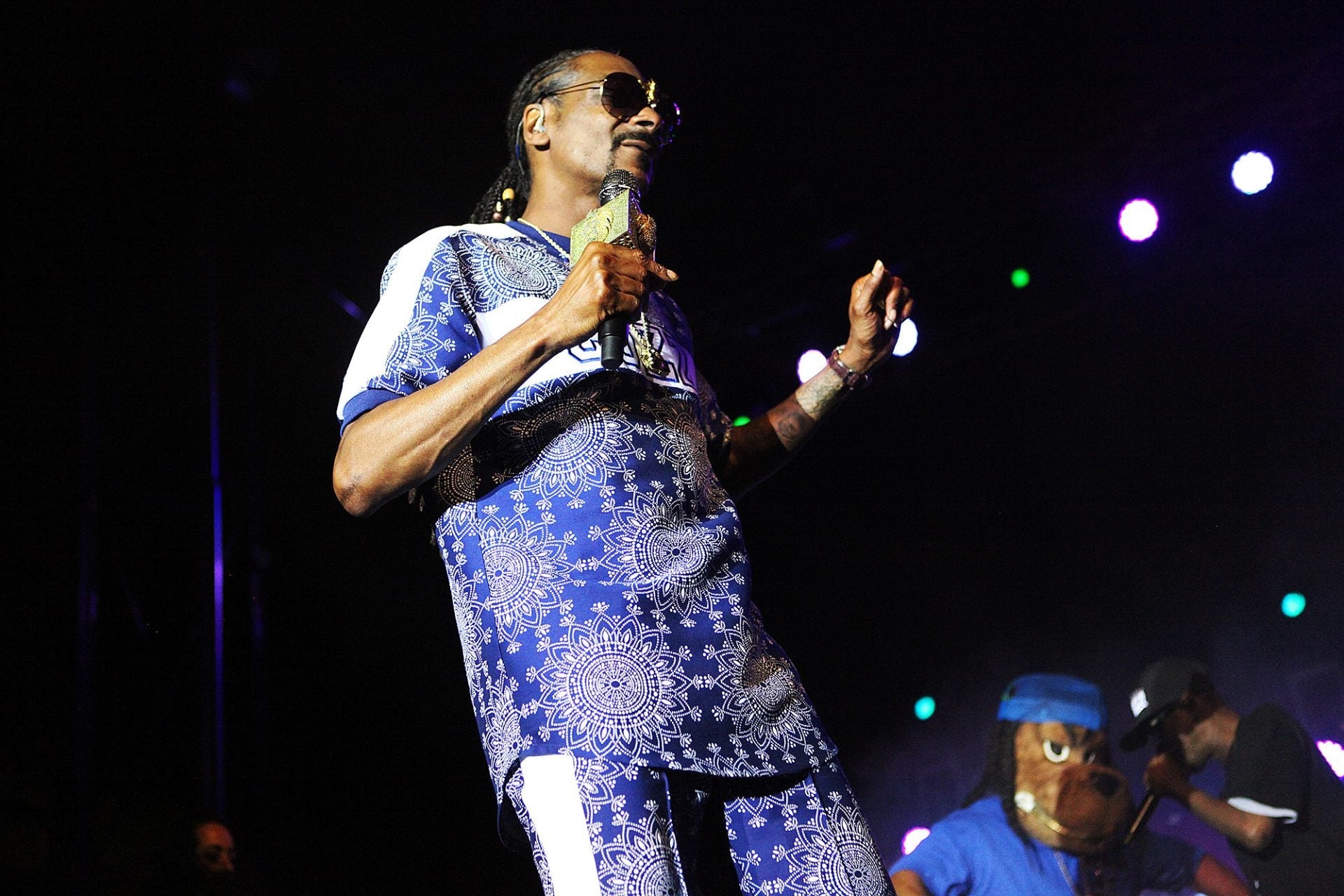 Snoop Dogg played the Jersey City Fourth of July fireworks (pics)