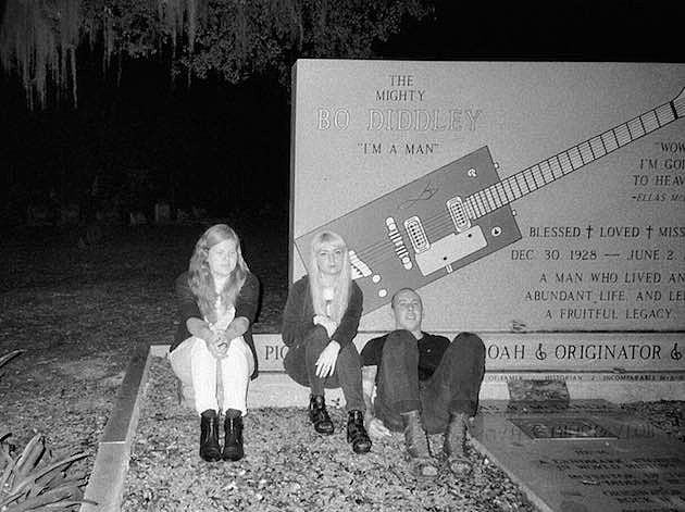 Florida trio Soda releasing debut EP on Dull Tools, share “Blonde on Blonde,” touring (dates)