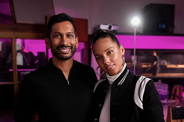 ‘Song Exploder’ is becoming a Netflix show (with R.E.M., Alicia Keys & more)