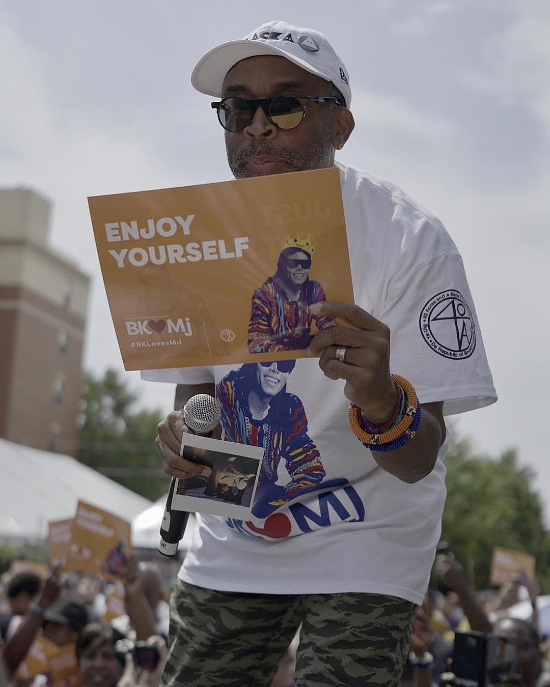 pics: Spike Lee’s 2018 Michael Jackson block party w/ Erykah Badu, more