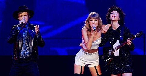 St. Vincent & Beck joined Taylor Swift on stage in LA last night for Beck’s “Dreams” (watch); Ed Droste deleted his Twitter