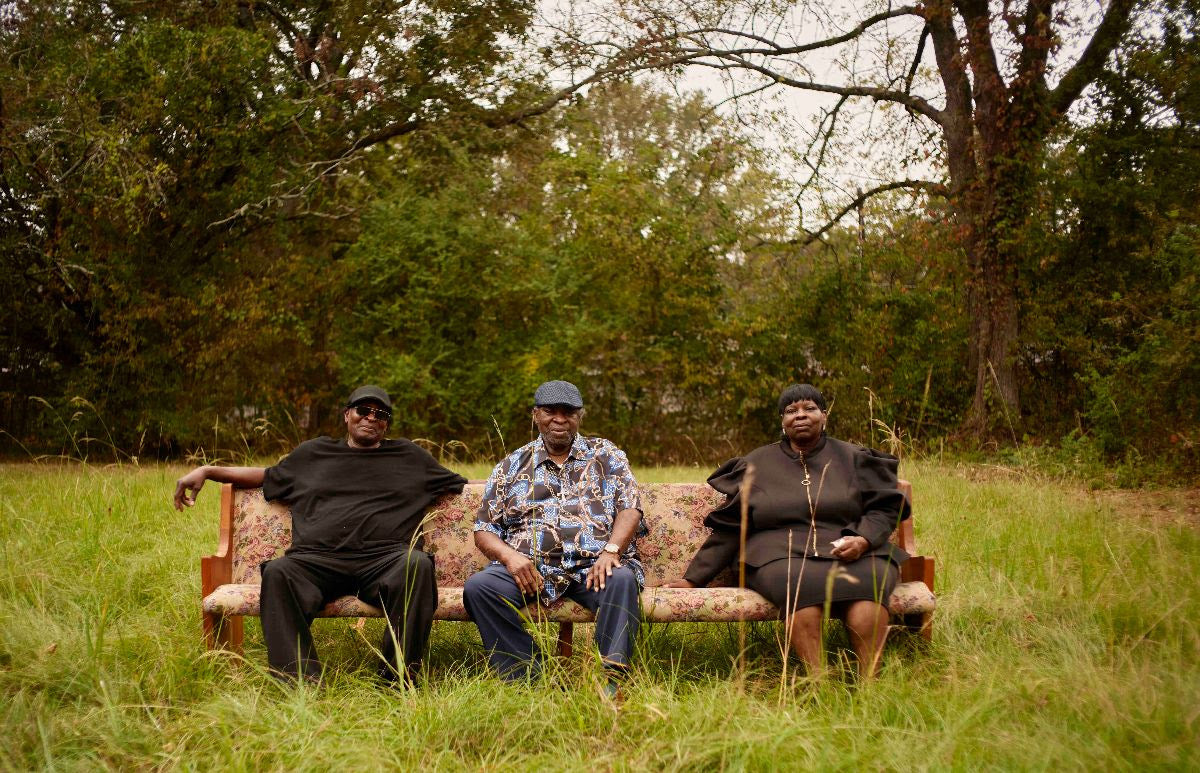Staples Jr Singers prep first album in nearly 50 years, share “Lost In A World Of Sin”