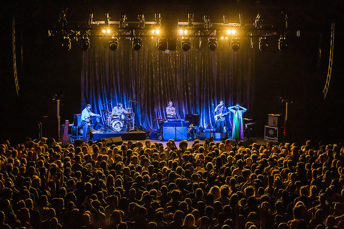 Music venues & live event industry offer vaccine aid in letter to Biden