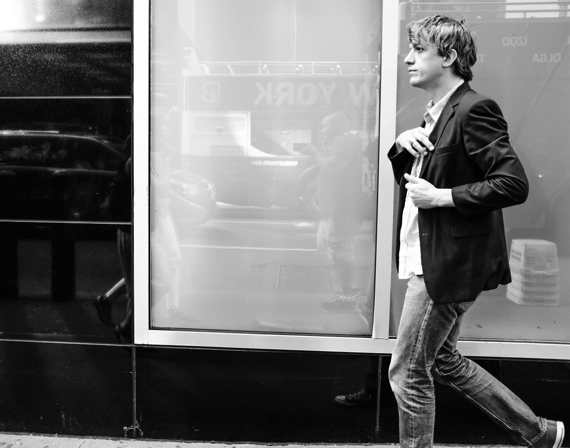 Steve Gunn shares “Vagabond” video, adds tour dates with Gun Outfit