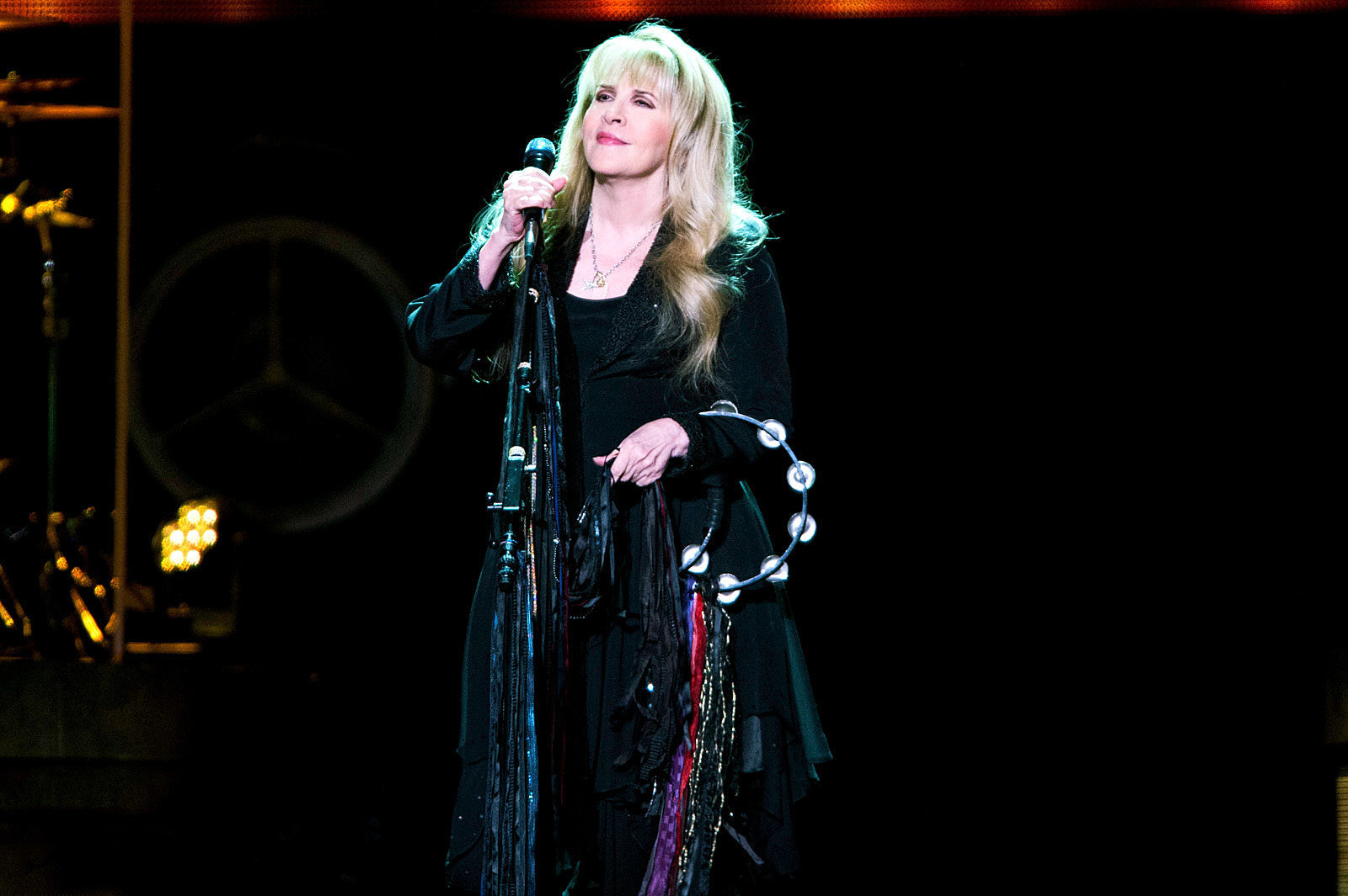 Stevie Nicks postpones shows “due to illness”