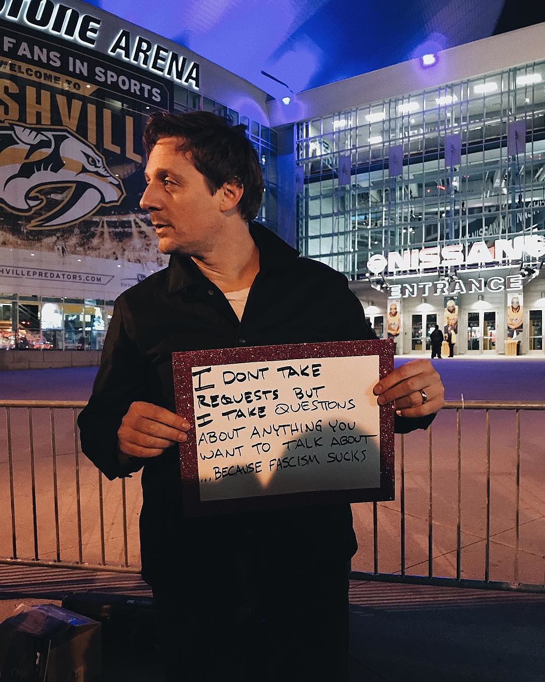 watch Sturgill Simpson busk for the ACLU outside last night’s CMA Awards