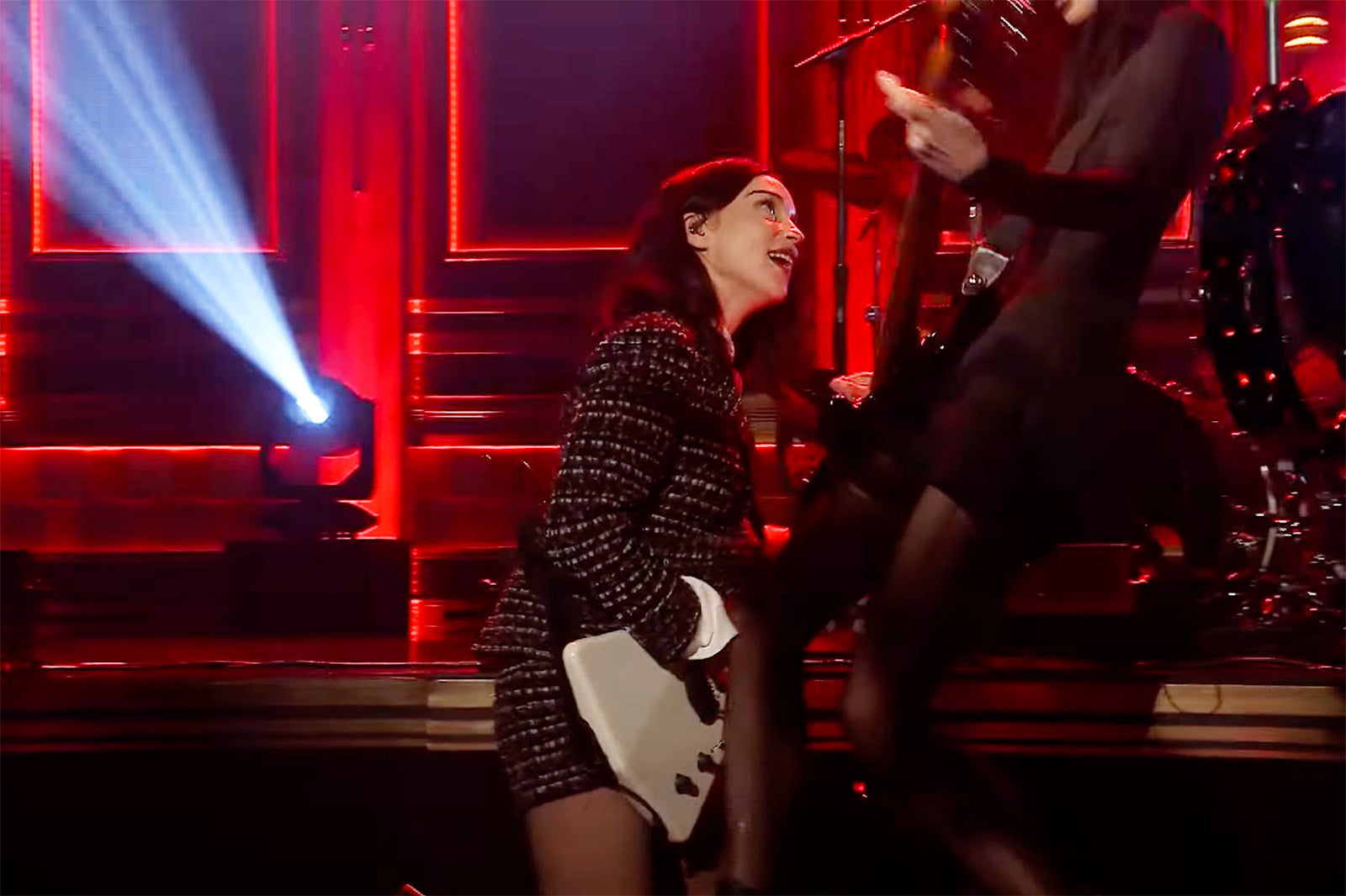 St. Vincent brought “Flea” & “Big Time Nothing” to Fallon, streaming NYC show tonight