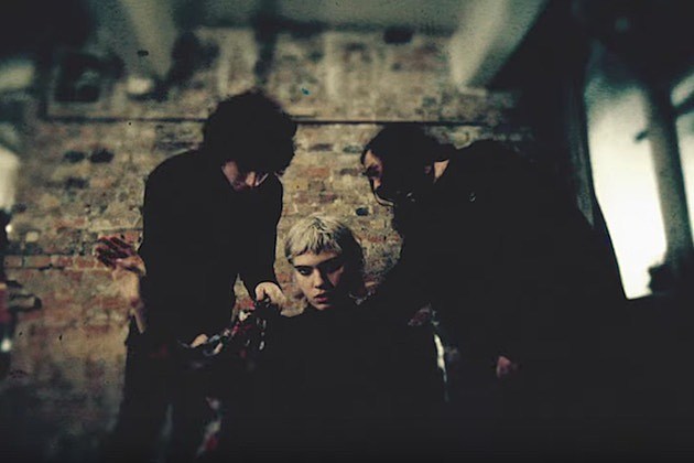Sunflower Bean share “Wall Watcher” video