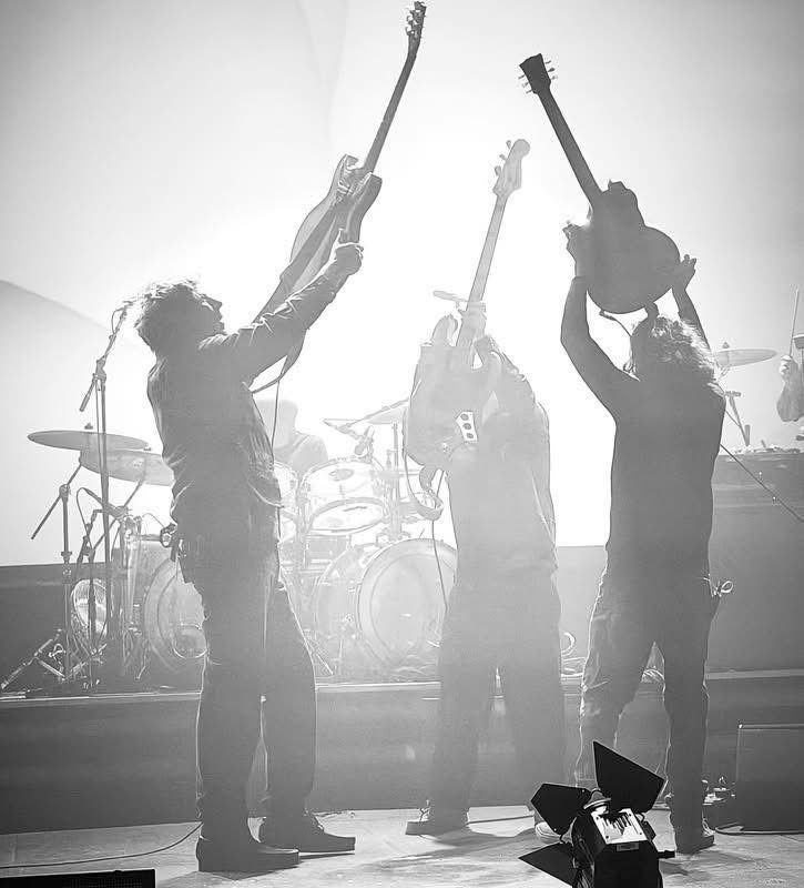 Super Furry Animals played their first show in nearly a decade (pics, video, setlist)