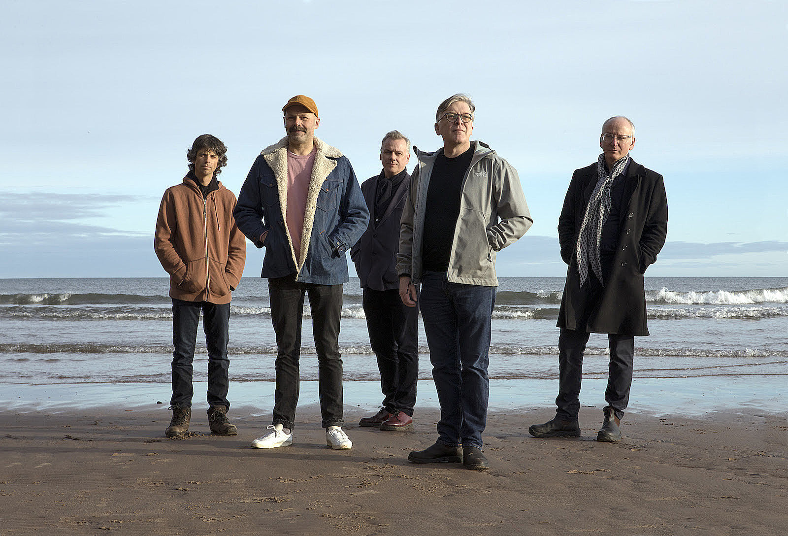 Teenage Fanclub share new song “I Left a Light On”