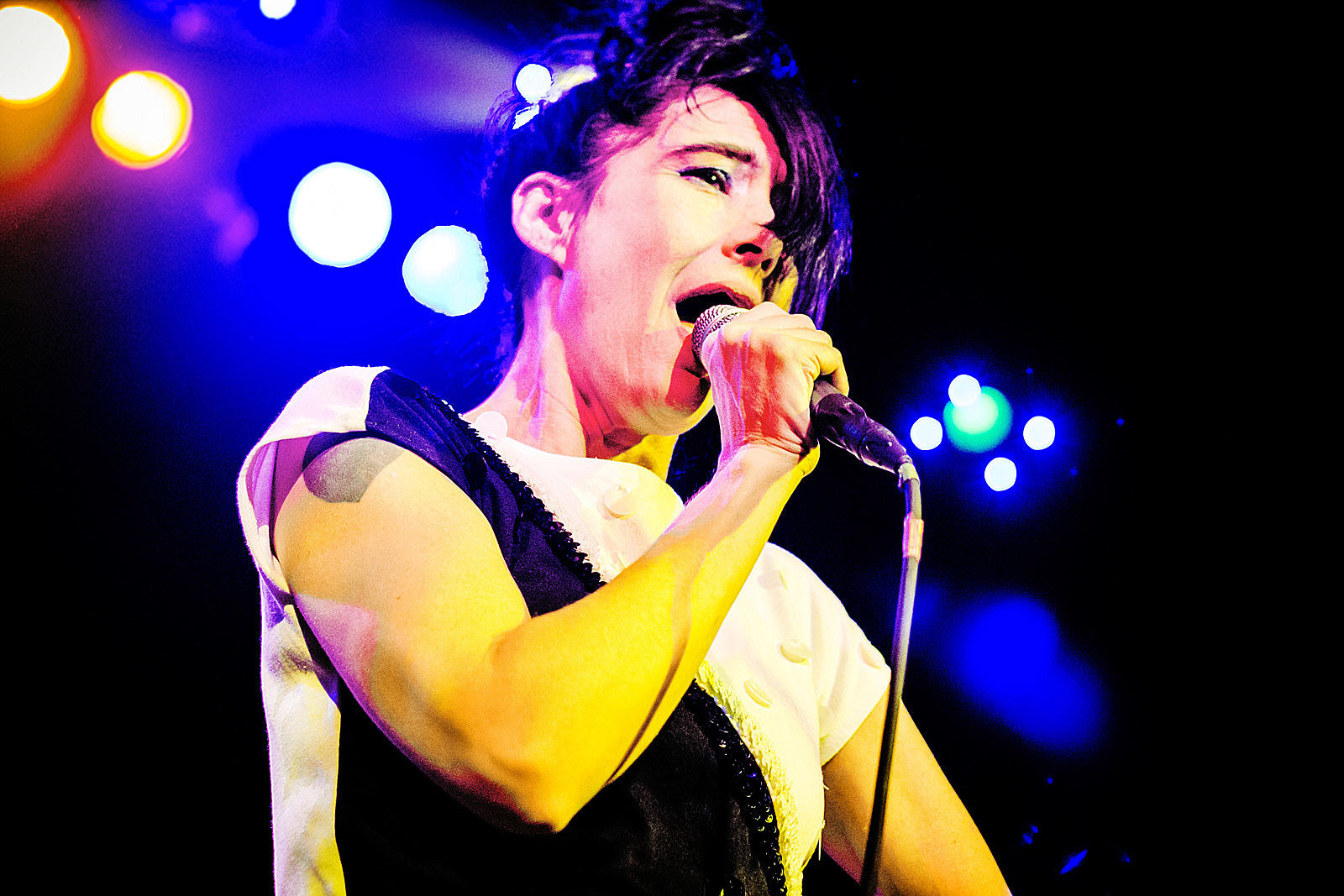 Today’s livestreams (Radiohead, Kathleen Hanna, Dan Deacon, more)