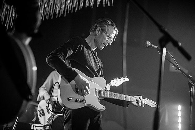 Pete Astor of The Loft releasing new solo album made with James of Ultimate Painting, shares “My Right Hand”