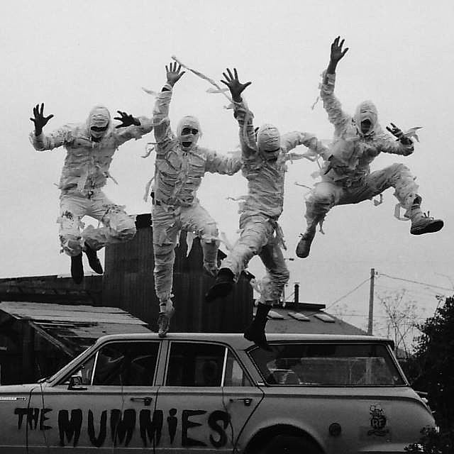 The Mummies playing NYC show on the way to Spain’s Funtastic Dracula Carnival