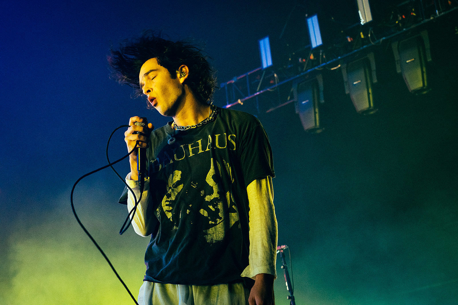 The 1975 played NJ, made live debut of “Frail State of Mind” (videos, pics, setlist)
