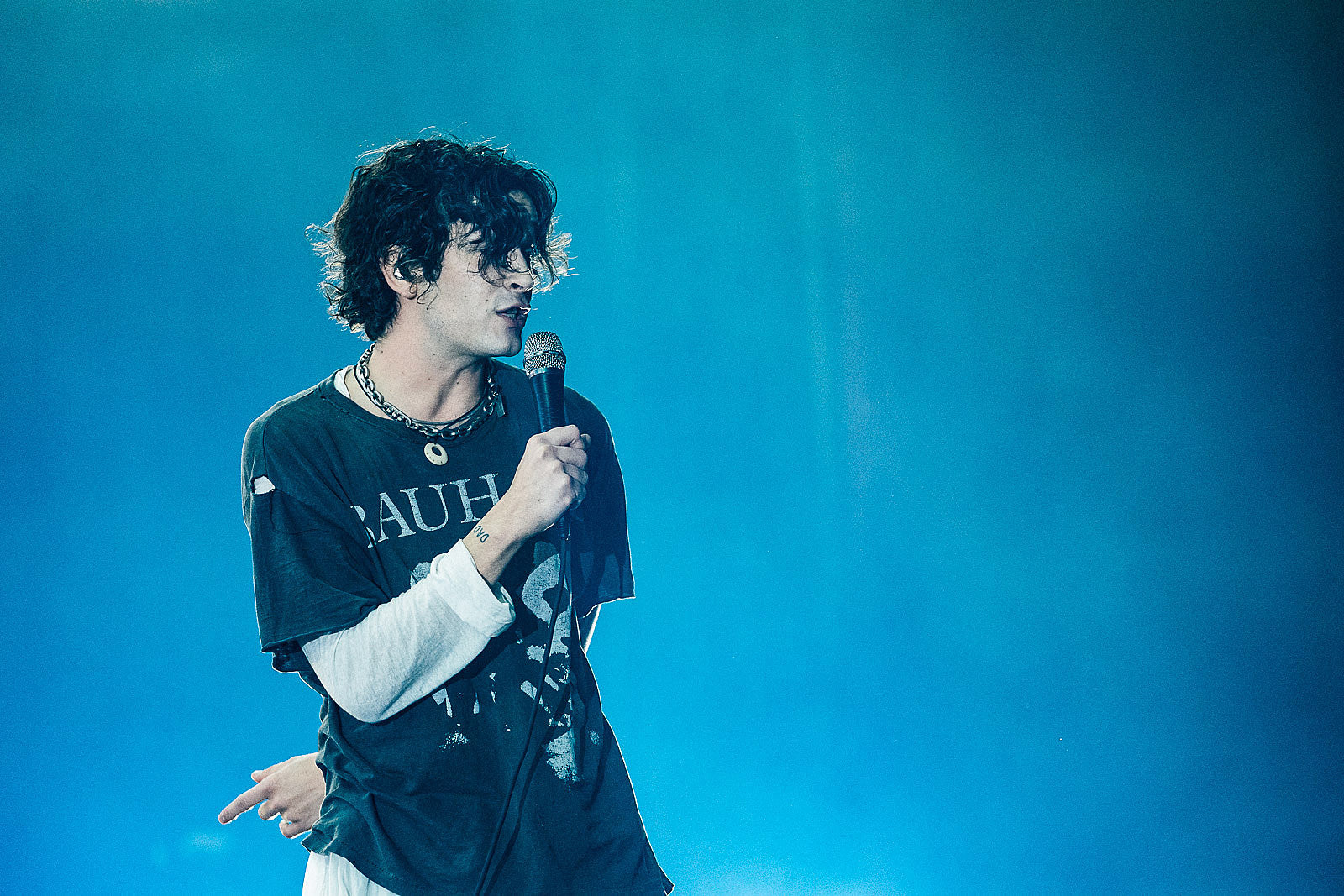 The 1975 share “Me & You Together Song,” announce tour w/ Phoebe Bridgers (including MSG)