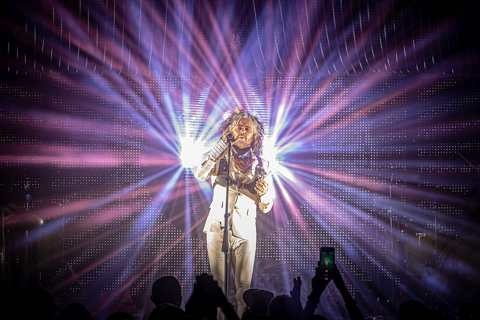 Today’s livestreams (Snoop Dogg vs DMX, The Flaming Lips, Sonic Youth, Foo Fighters, more)