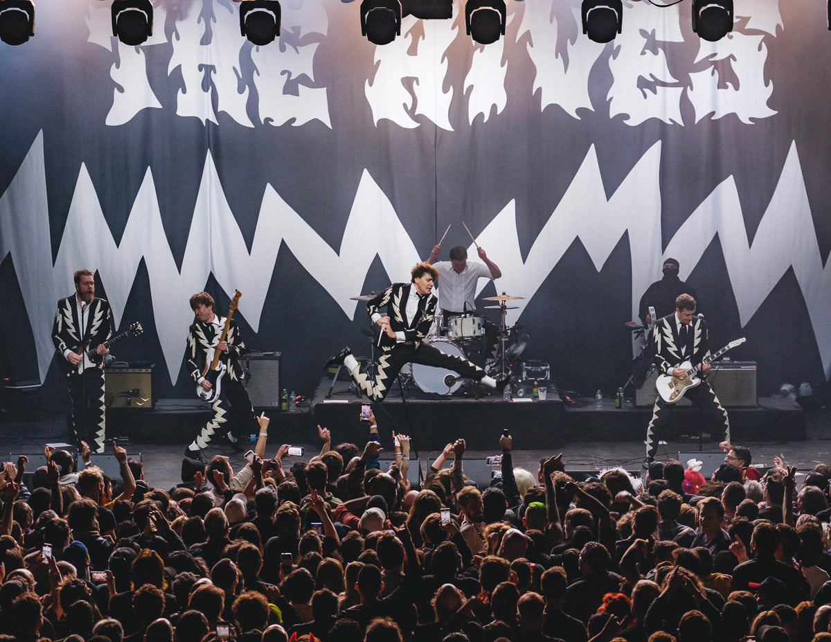 The Hives launched their tour & celebrated Hives-O-Ween at Brooklyn Steel (pics, setlist, video)