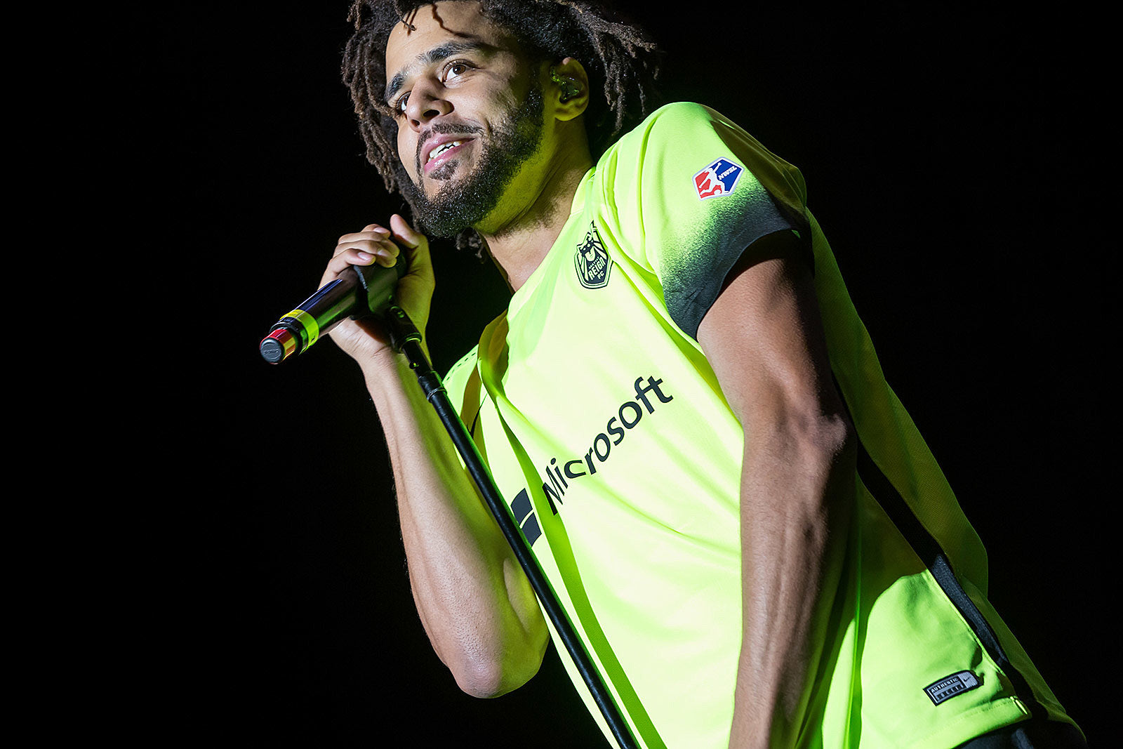 J Cole confirms he was rapping about Noname on new song, “stands behind every word”