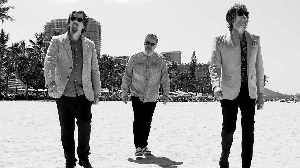 The Mountain Goats namedrop Layne Staley, Candlebox, Venom & more on new LP ‘Days’ (hear 1st single)