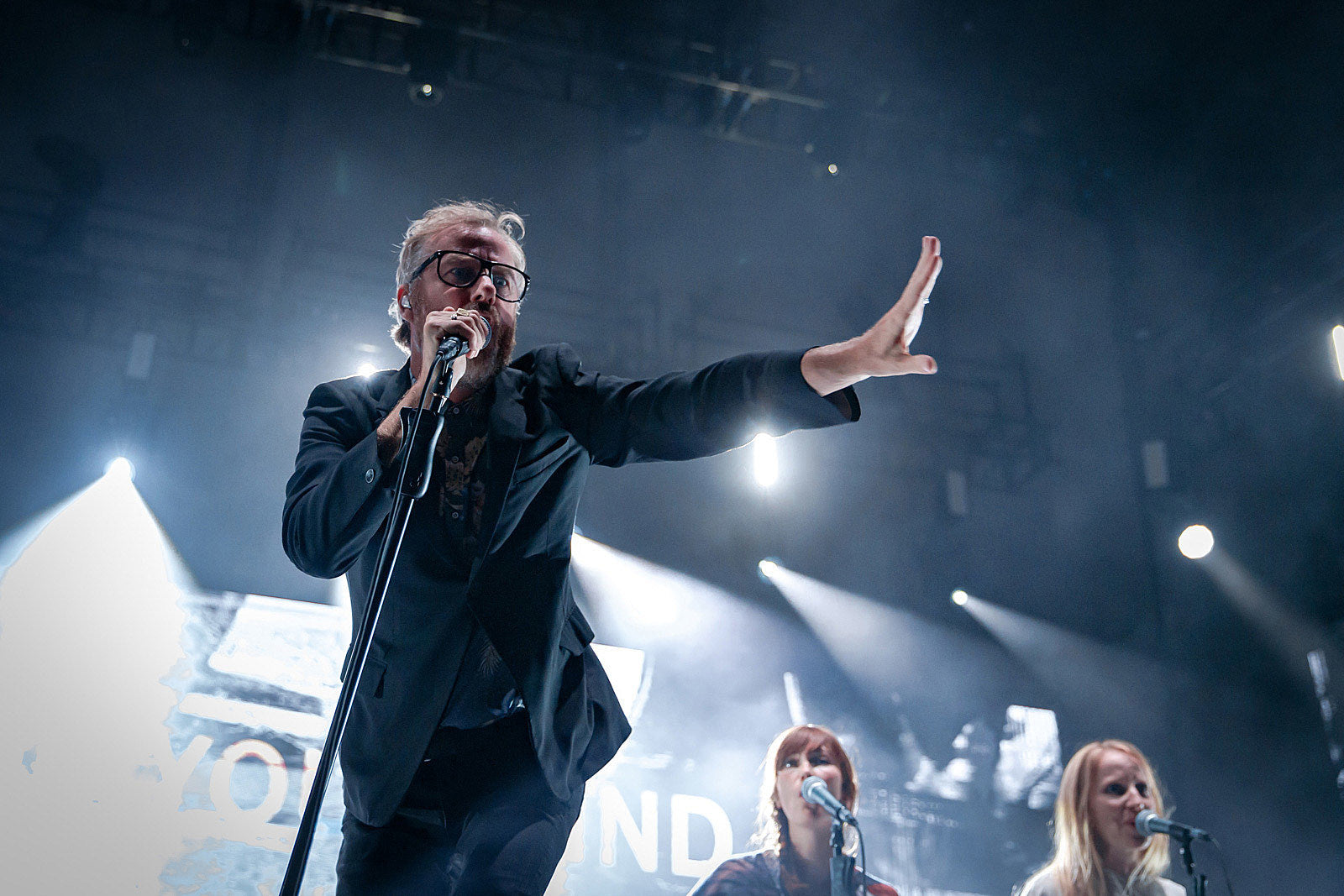 The National played Chicago w/ Alvvays (pics) ++ stream Brooklyn show