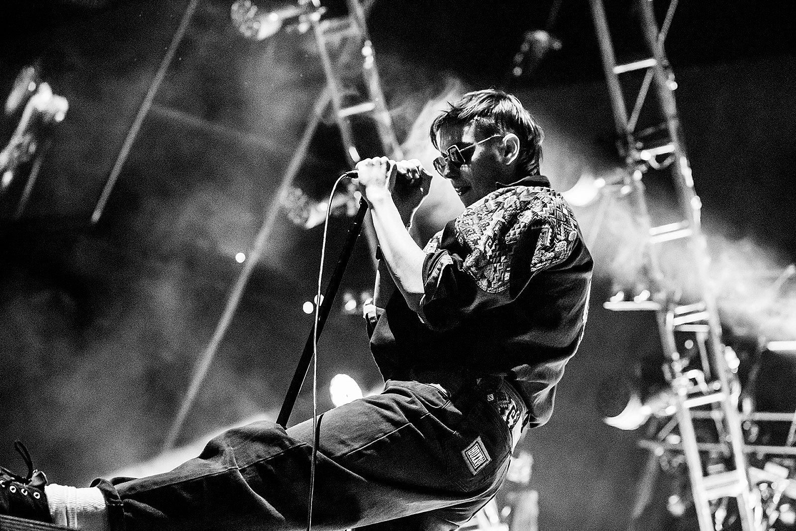 Listen to a pre-‘Is This It’ Strokes concert in full +++ SNL promo with John Mulaney out now