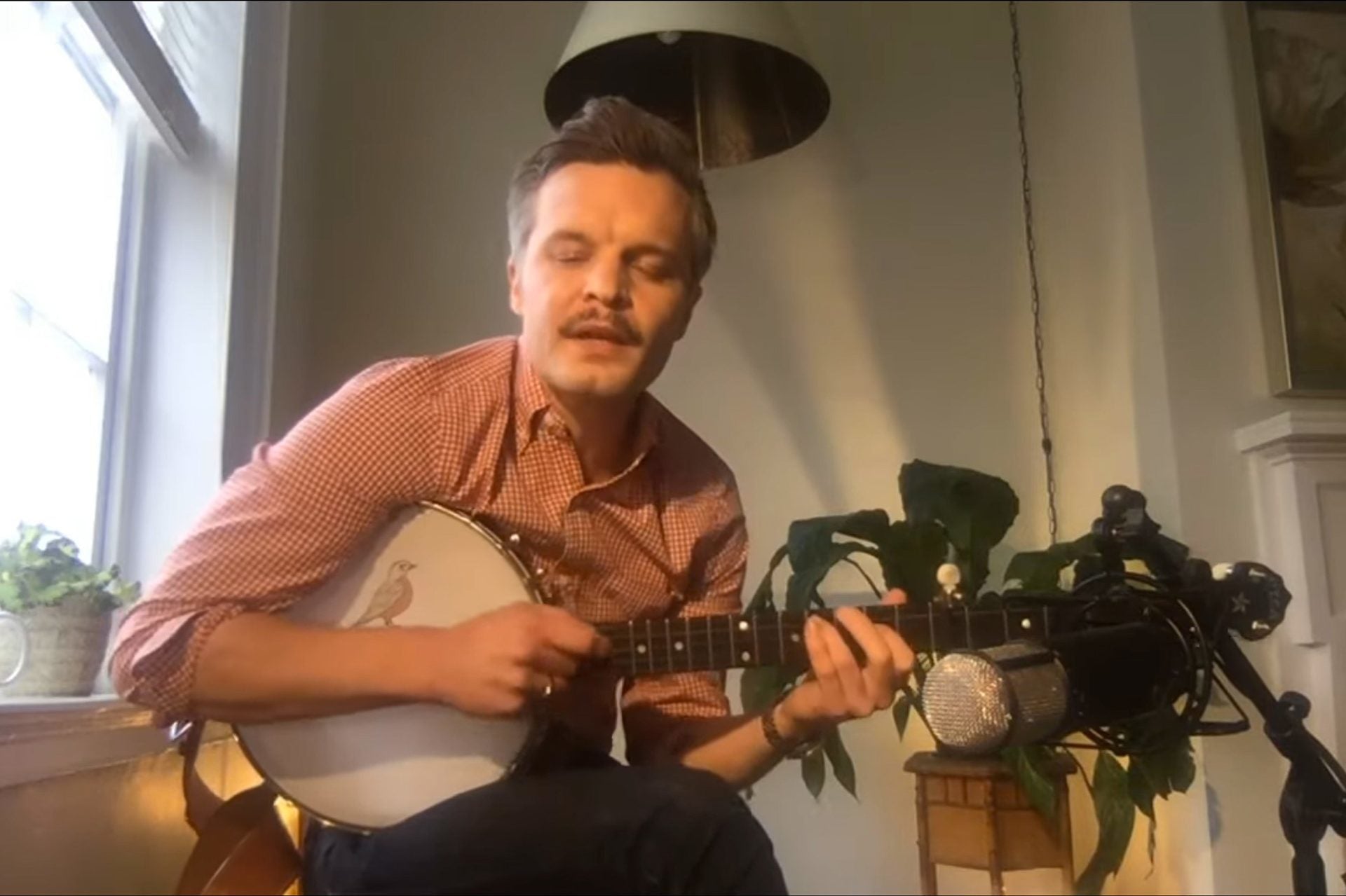 watch The Tallest Man on Earth cover Bruce Springsteen, Bon Iver & Joni Mitchell