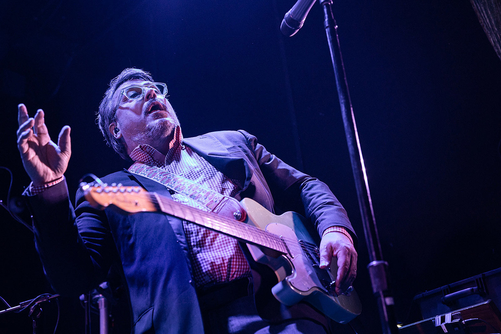 They Might Be Giants’ John Flansburgh recovering from “serious car accident”; June dates postponed