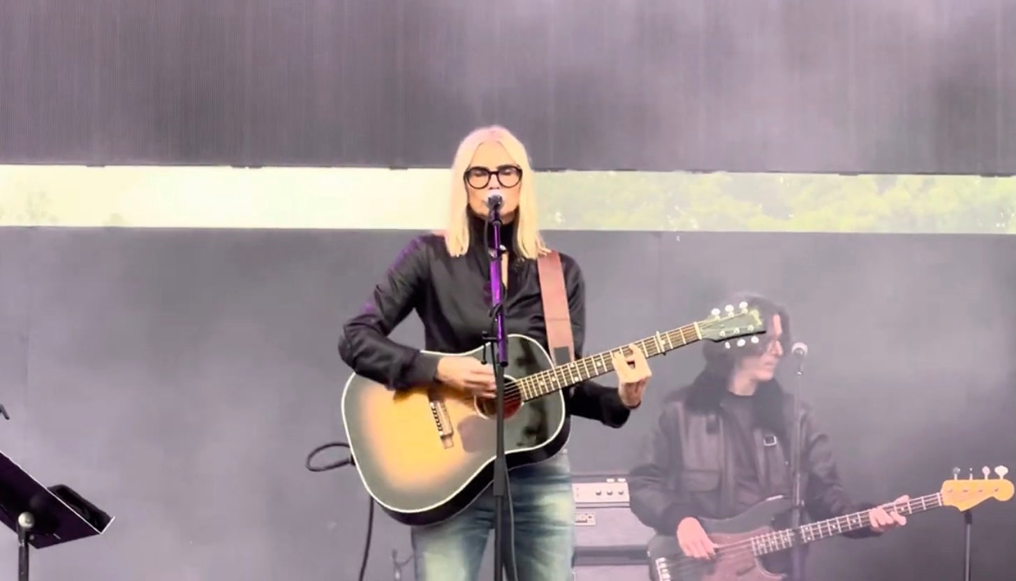 Watch Aimee Mann reunite with ‘Til Tuesday’s original lineup at Cruel World ’25 for first show in 35 years