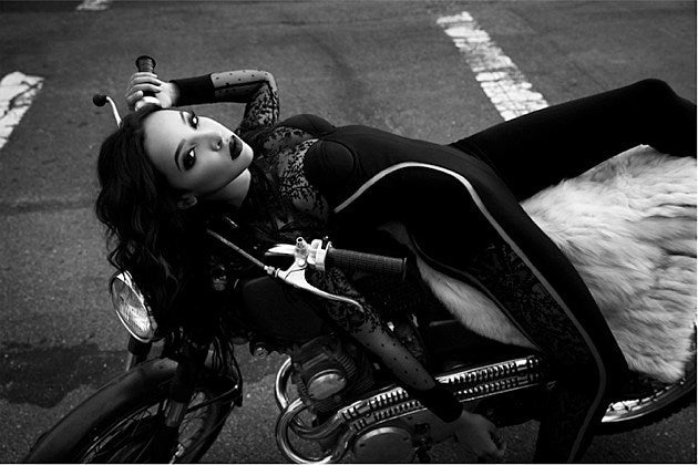 Tinashe announces 2016 tour (Webster Hall included)