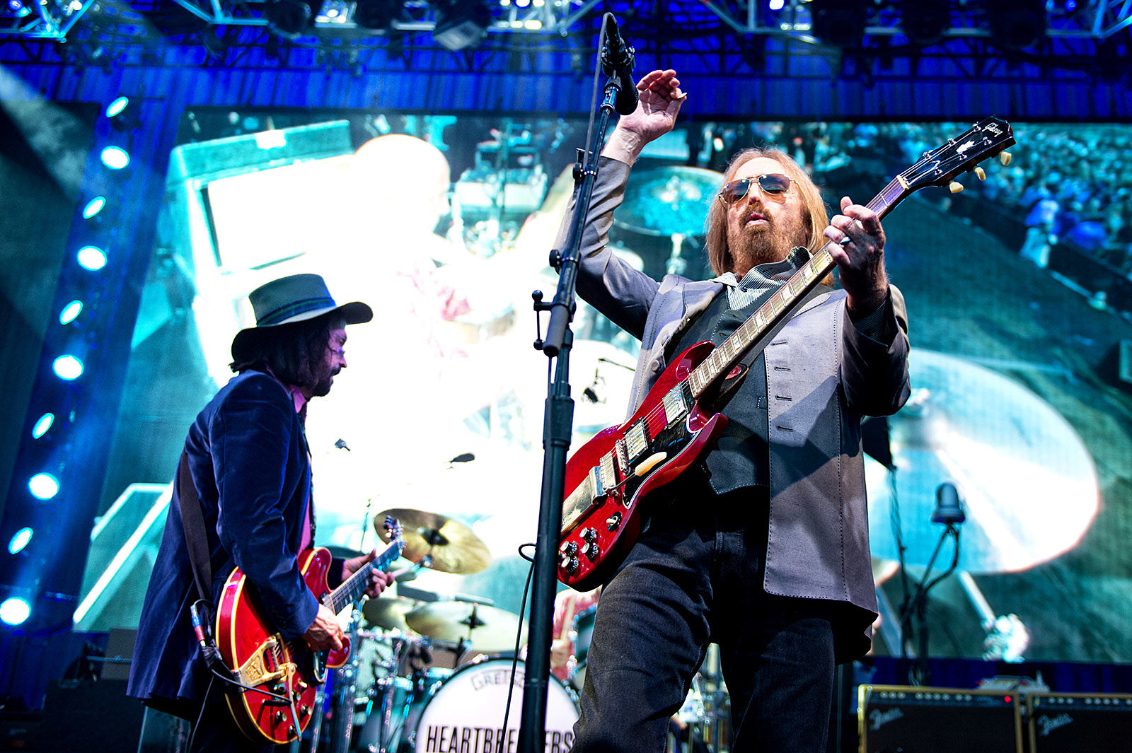 Tom Petty & The Heartbreakers @ Forest Hills Stadium night 1 (pics, setlist, review)
