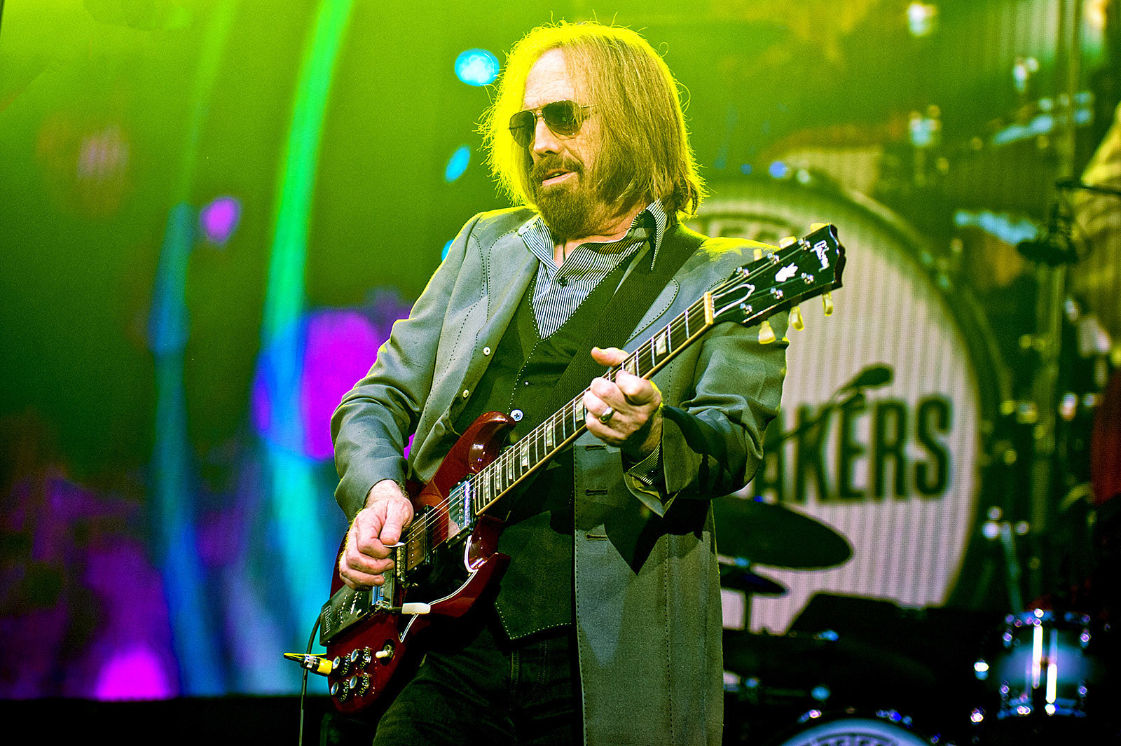 Tom Petty reportedly pulled off life support after cardiac arrest