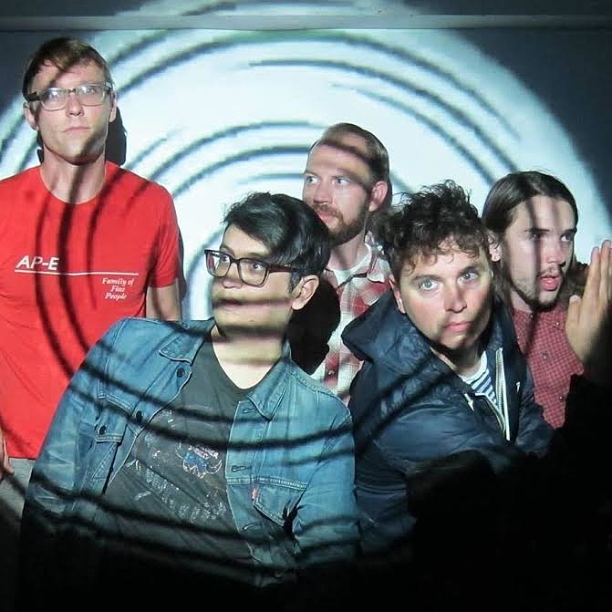 Tres Oui (members of Literature) releasing new EP (listen), touring