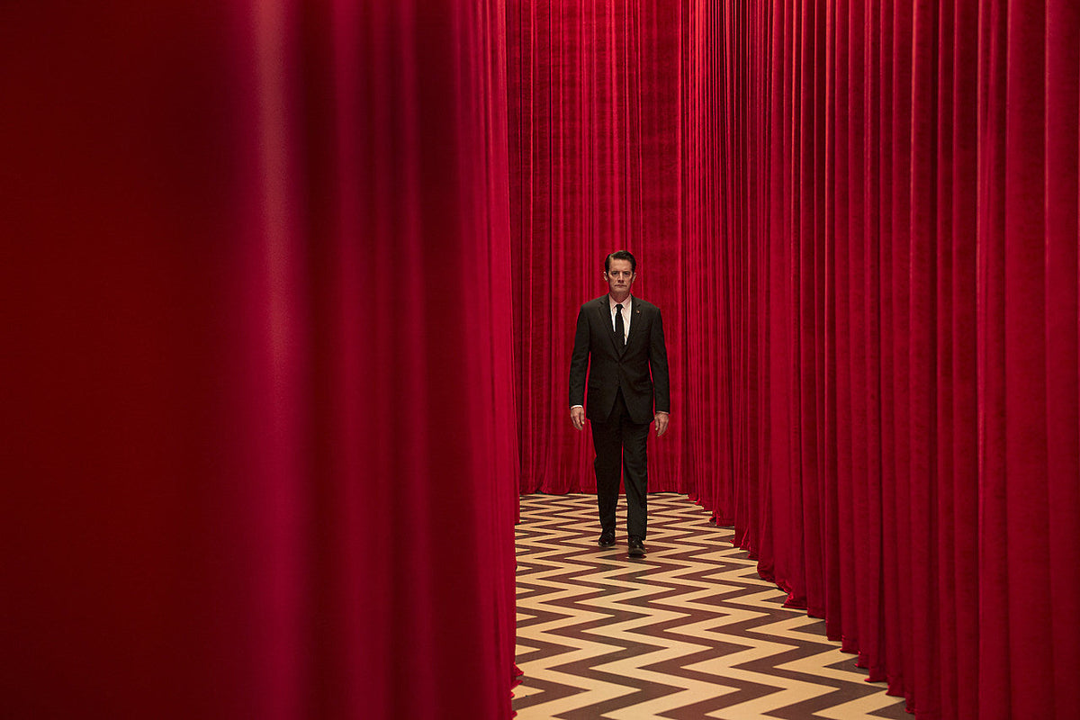 ‘Twin Peaks’ Red Room 3-D street art on display in NYC, LA & Portland ++ new teaser & more