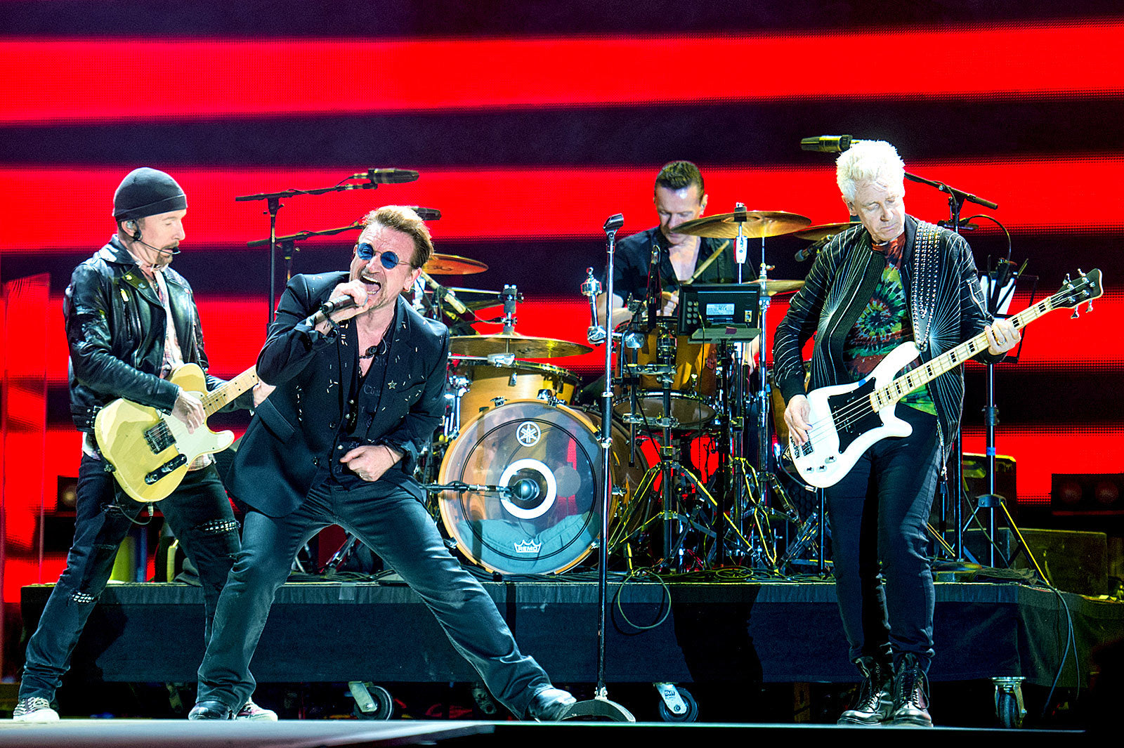U2 played Bonnaroo, honored Chris Cornell (pics)
