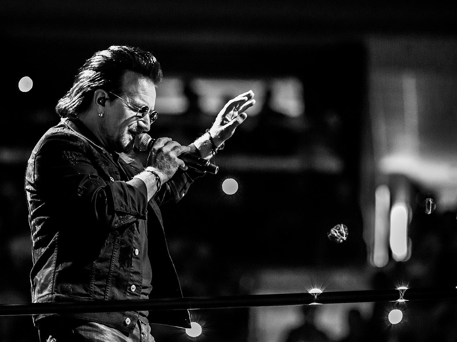 Bono adds shows to ‘Stories of Surrender’ run at Beacon Theatre