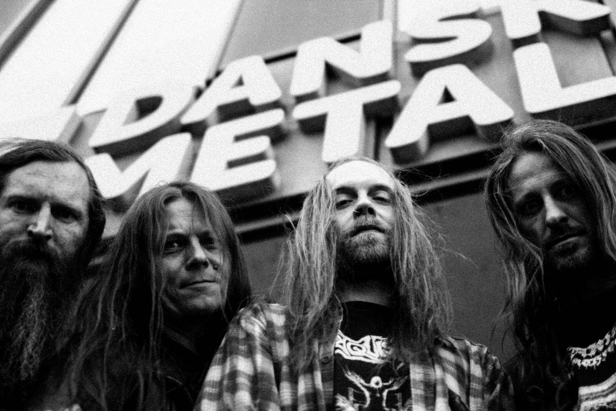 Tour news: J Mascis, Coroner, Undergang, Ulthar, Daryl Johns, Cowboy Junkies, Silent Majority, Smoking Popes, Portrayal of Guilt, more