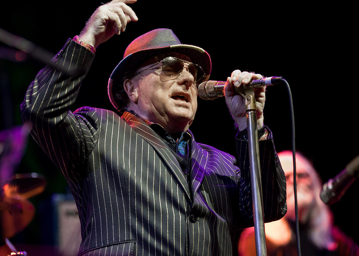 Van Morrison criticizes socially distant concerts, says “fight the pseudo-science”