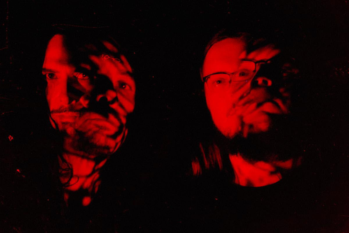 Korn guitarist Munky releasing dark ambient album as Venera ft. HEALTH, VOWWS & more