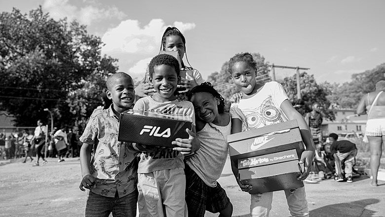 Vic Mensa launches shoe drive w/ NFL’s Nick Kwiatkoski for under-served Chicago communities