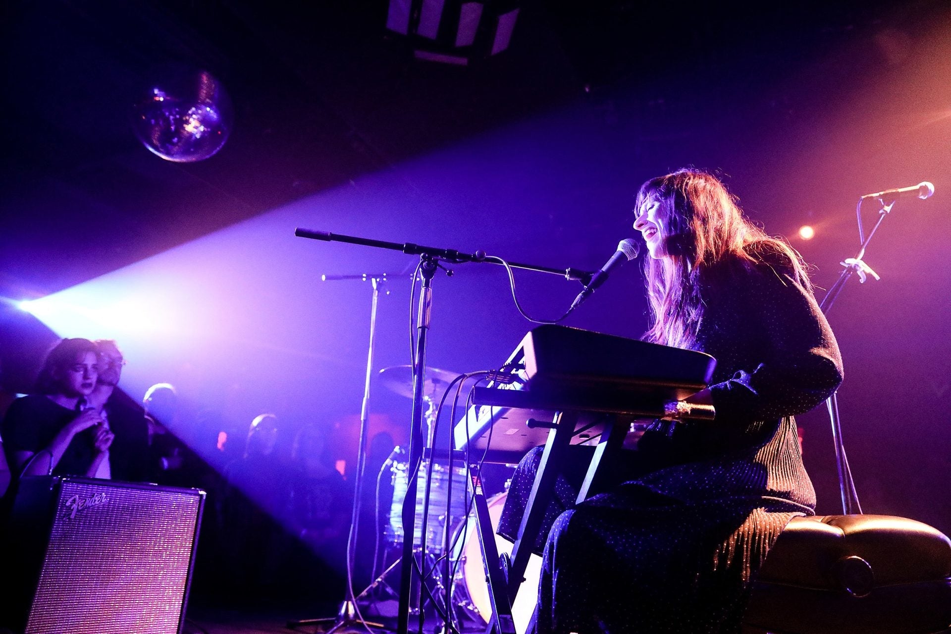 Waxahatchee played in the round at Le Poisson Rouge (pics, video)
