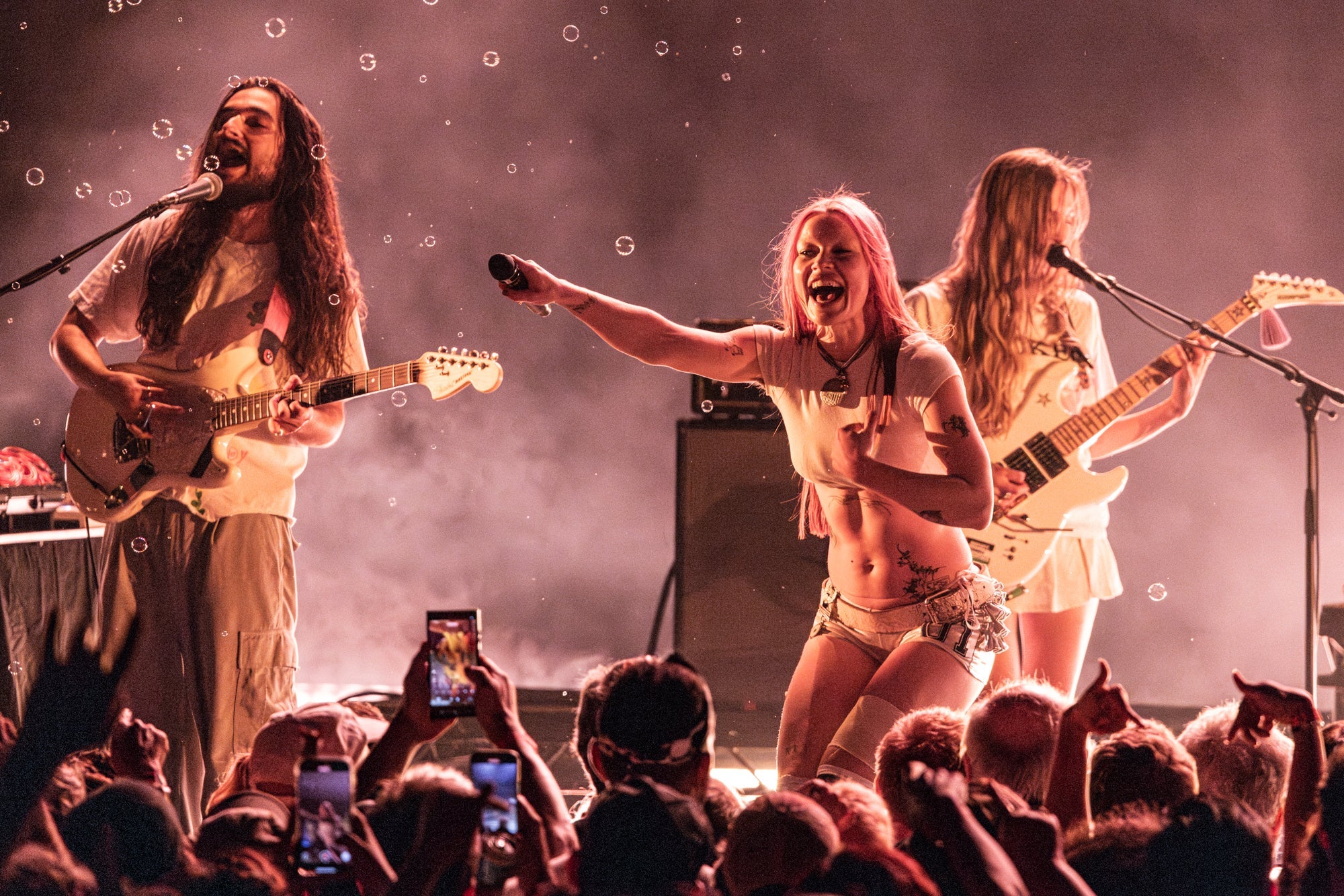 Wet Leg played SummerStage in Central Park and Brooklyn Paramount (pics, setlists, video)