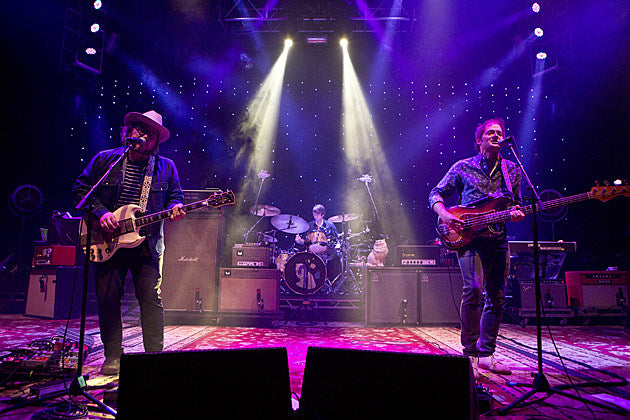 Wilco played 2 nights at The Cap (pics from night 1 w/ William Tyler, setlists from both), play Brooklyn this weekend